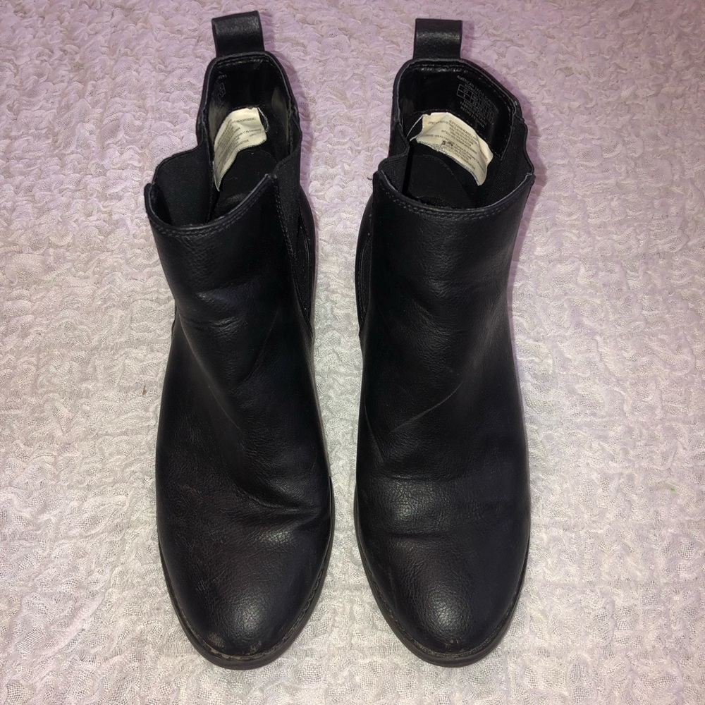 American Eagle Black Booties